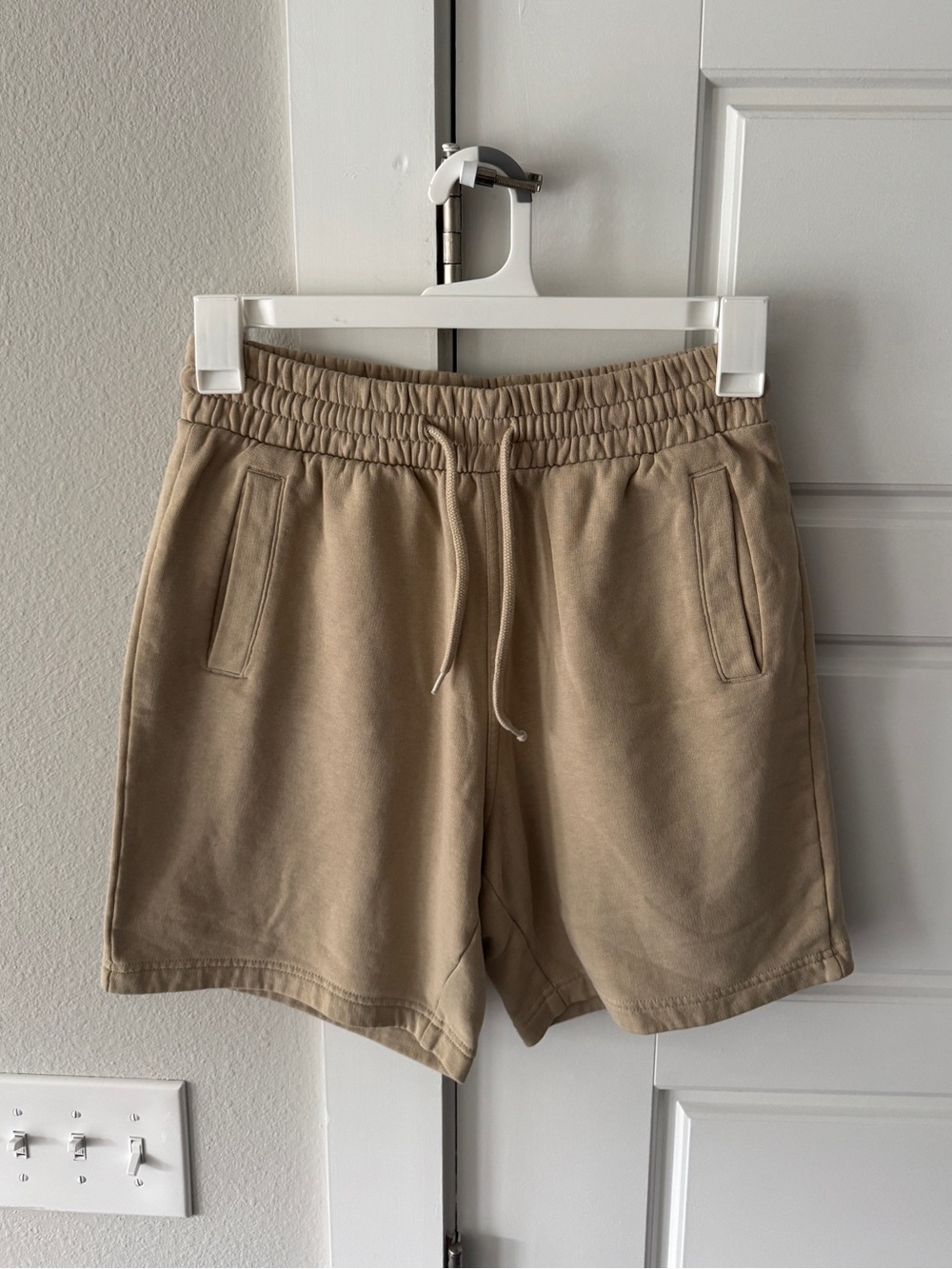 Everyday Drawstring Shorts in Khaki